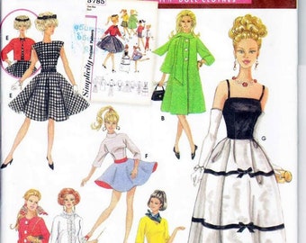 Rivista vintage Simplicity in formato PDF. Modelli di abbigliamento da cucire per la bambola Barbie. Cartamodello con tutorial in francese, inglese