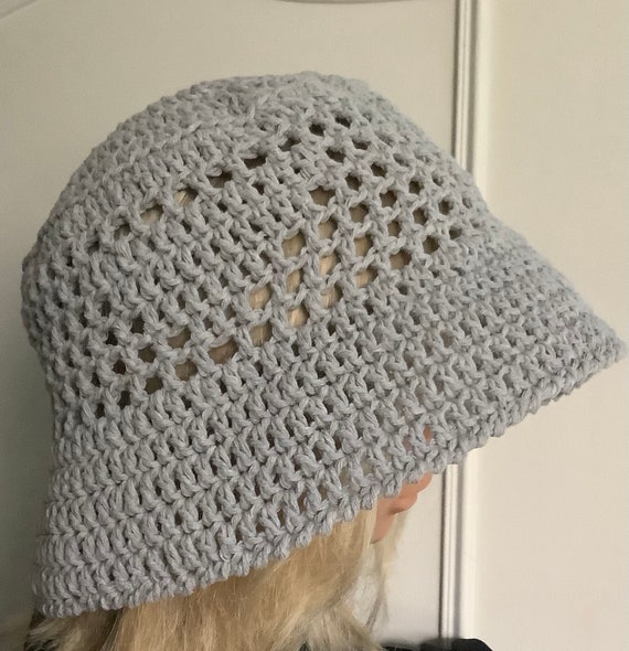 Chic BOB panama fait main au crochet coton ,  couleur gris clair  ,pour femme, homme  T55-58