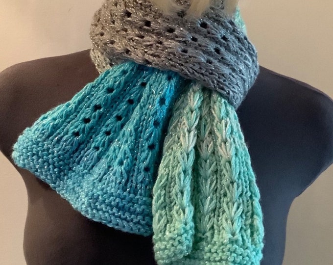 Unique model. Chic scarf, handmade in knit, soft acrylic wool with lurex, new, ideal for a gift for women.