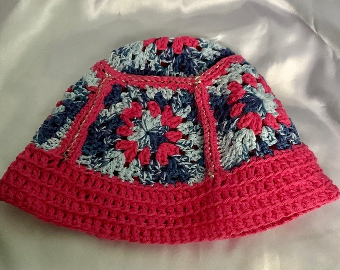 Chic summer BOB handmade in two-tone organic cotton crochet, for women, men T57-58
