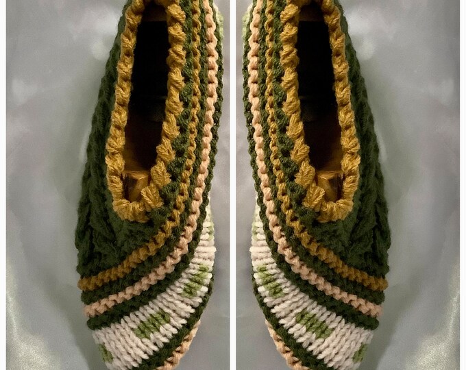 Unique model.Chic indoor slippers, multicolored fantasy, handmade in knit, wool/acrylic yarn