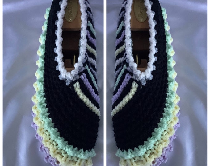 Unique model.Chic indoor slippers, multicolored fantasy, handmade in knit, wool/acrylic yarn