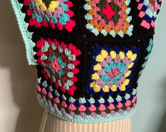 Chic multicolored fancy sleeveless sweater with grandmother's square, boho style, hippie, acrylic / wool yarn