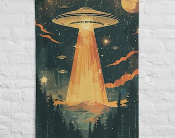 Suspension murale de paysage de montagne d'OVNI - Art de la forêt mystique et du vaisseau spatial extraterrestre pour une décoration d'intérieur unique