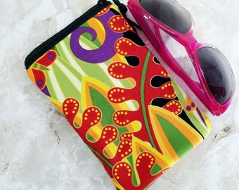 Flower Power Eyeglass Case for One Pair of Glasses - Bold Flower Print Organizer - Single Pocket Case - Tampon Condom Case - Purse Organizer