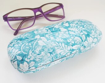 Decoupage Eyeglasses Case: Green Leaves Nature Inspired Design