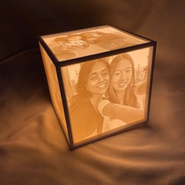 Custom 3D Printed Lithophane Light Box