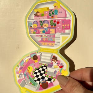 Polly Pocket Salon - Etsy Polly Pocket Salon - Etsy