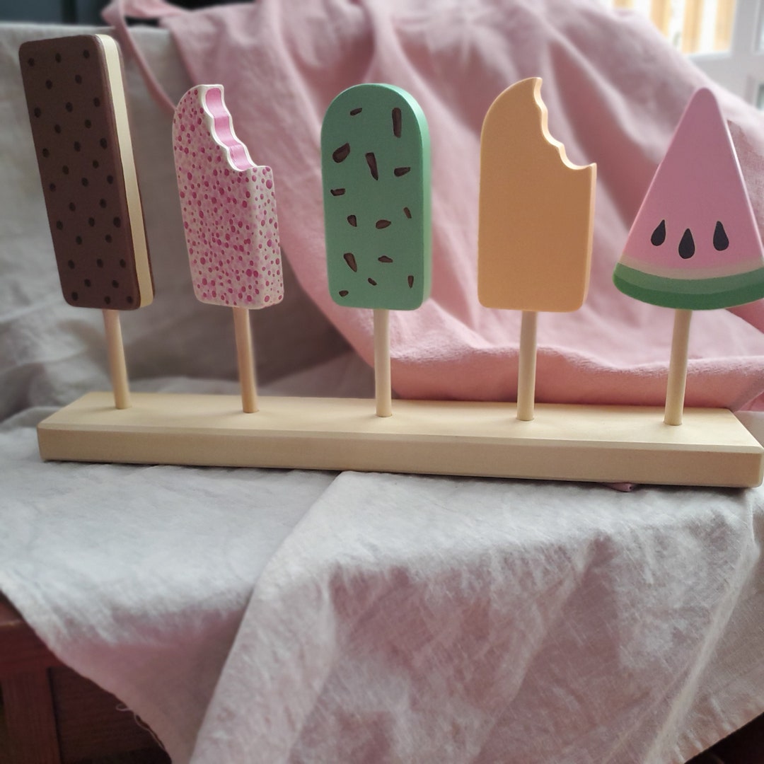 Wooden Ice Cream Stand // Handpainted Nontoxic Wooden Toys // 5 Flavor