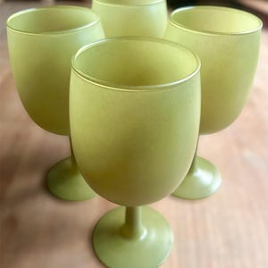 Set of 4 Vintage Opaque Frosted Olive Green Water Goblets, Unique Vintage glassware Holds 10 oz., MCM wine glasses in Great Condition!