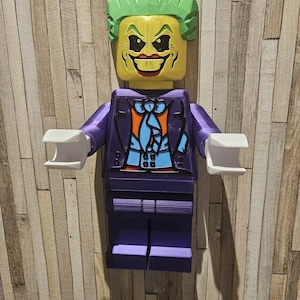 Personaggio big brick gigante di carta igienica joker batman arkham idea regalo