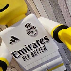 Personaggio "big brick" gigante di carta igienica calciatore del Real Madrid, idea regalo