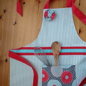 Charming Cheerful Unique Apron, Christmas Gift image 2