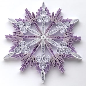 Stella di carta da 4,3", arte quilled, fiocco di neve quilled, ornamento natalizio, decorazione natalizia, arte sospesa, mandala quilled, arte 3D, arte di carta