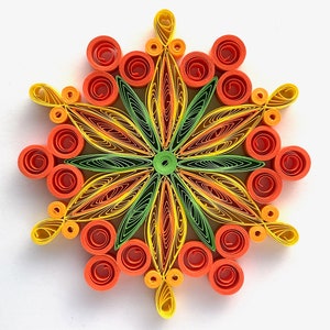 Stella di carta da 3,1", arte quilled, fiocco di neve quilled, ornamento natalizio, decorazione natalizia, arte sospesa, mandala quilled, arte 3D, arte di carta
