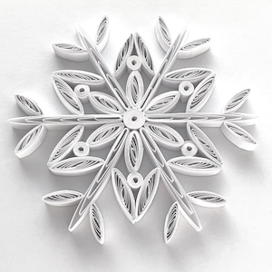Stella di carta da 3", arte quilled, fiocco di neve quilled, ornamento natalizio, decorazione natalizia, arte sospesa, mandala quilled, arte 3D, arte di carta