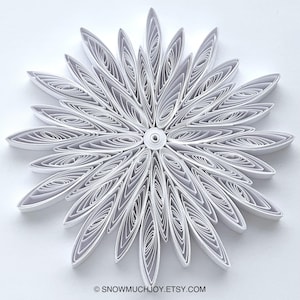 Kerstster, gequilleerde sneeuwvlok, ganzenveer, kerstversiering, hangend ornament, 3D-papercraft, handgemaakte decoratie, Weihnachtsdeko