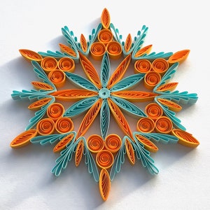 Stella di carta da 4,3", arte quilled, fiocco di neve quilled, ornamento natalizio, decorazione natalizia, arte sospesa, mandala quilled, arte 3D, arte di carta
