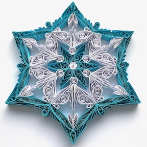 Stella di carta da 6,7", arte quilled, fiocco di neve quilled, ornamento natalizio, decorazione natalizia, arte sospesa, mandala quilled, arte 3D, arte di carta