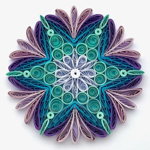 Stella di carta da 3,5", arte quilled, fiocco di neve quilled, ornamento natalizio, decorazione natalizia, arte sospesa, mandala quilled, arte 3D, arte di carta