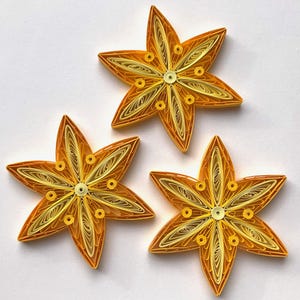 Stella di carta da 2,8", arte quilled, fiocco di neve quilled, ornamento natalizio, decorazione natalizia, arte sospesa, mandala quilled, arte 3D, arte di carta