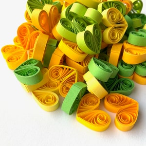 Piccoli cuori di carta, decorazioni da tavola, baby party, baby shower, riempitivi regalo, cameretta per bambini, ornamenti a forma di cuore, decorazioni a forma di cuore, arte quilled 3D