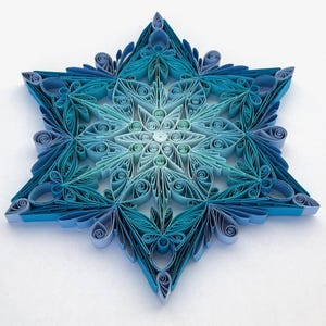 Stella di carta da 8,5", arte quilled, fiocco di neve quilled, ornamento natalizio, decorazione natalizia, arte sospesa, mandala quilled, arte 3D, arte di carta