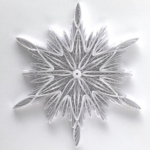 Stella di carta da 4", arte quilled, fiocco di neve quilled, ornamento natalizio, decorazione natalizia, arte sospesa, mandala quilled, arte 3D, arte di carta