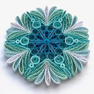 Stella di carta da 3,5", arte quilled, fiocco di neve quilled, ornamento natalizio, decorazione natalizia, arte sospesa, mandala quilled, arte 3D, arte di carta