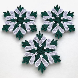Stella di carta da 2,8", arte quilled, fiocco di neve quilled, ornamento natalizio, decorazione natalizia, arte sospesa, mandala quilled, arte 3D, arte di carta
