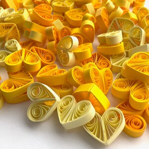 Corazones de papel, decoración de mesa, fiestas de bebé, baby shower, rellenos de regalo, habitación infantil, adornos de corazón, decoración de corazones, arte en filigrana 3D