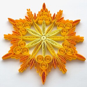 Stella di carta da 4,3", arte quilled, fiocco di neve quilled, ornamento natalizio, decorazione natalizia, arte sospesa, mandala quilled, arte 3D, arte di carta