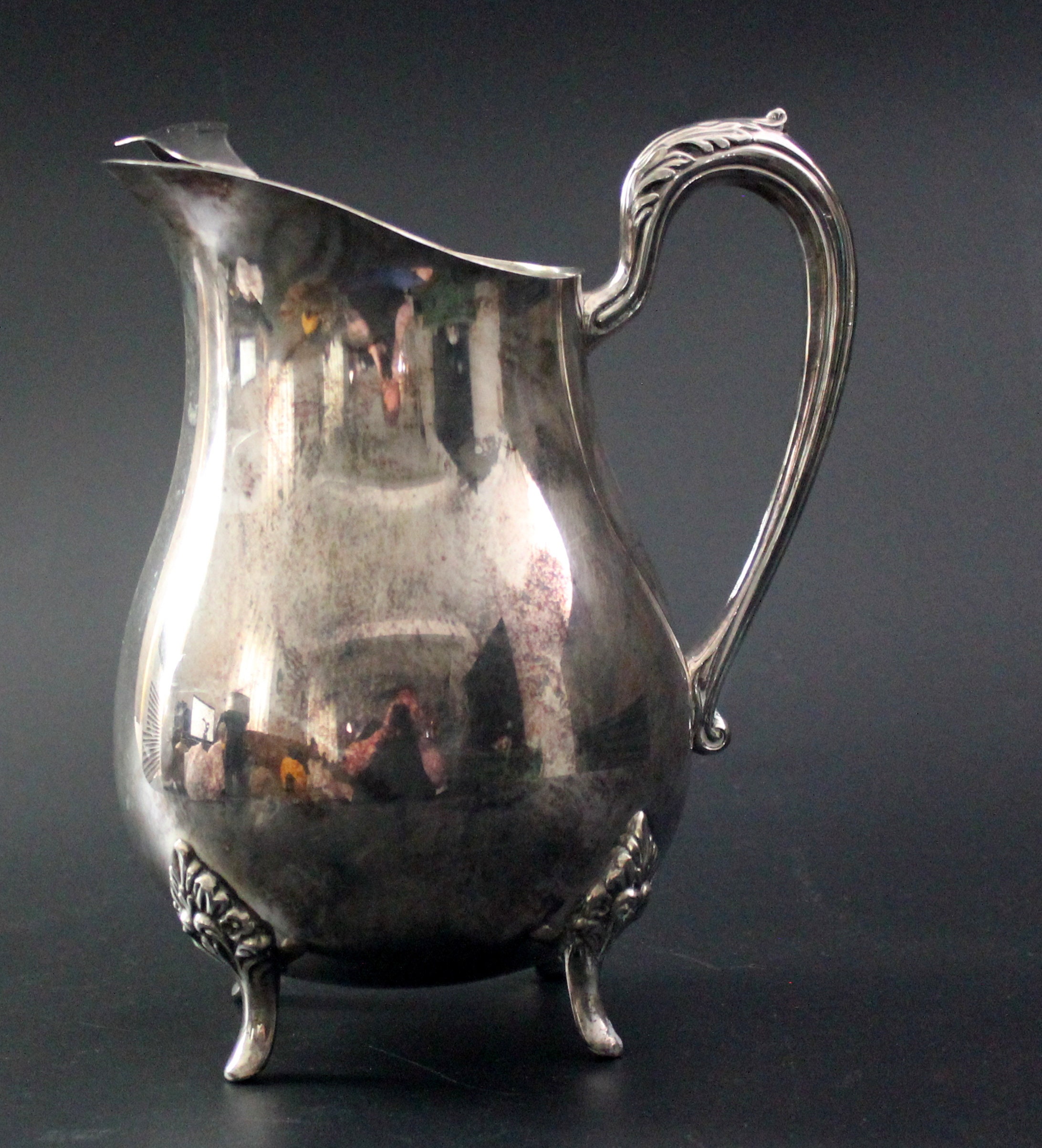 Vintage GORHAM Newport Silverplate WATER PITCHER Ice Lip Serving