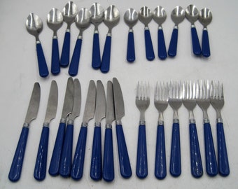 VTG 1990&#39;s GIBSON Stainless Blue Plastic Layered Handle Flatware 26 Pieces