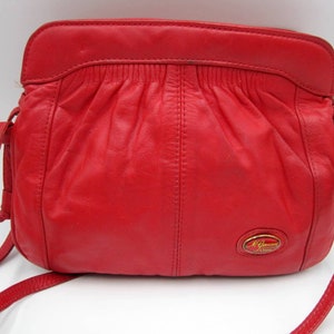 M Giovanni Roma Italy Red Leather Gorgeous Well Made Shoulder Bag Messenger