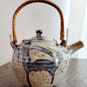 Beautiful Vintage Studio Pottery PNW Oregon Artist Teapot W/Bamboo Handle