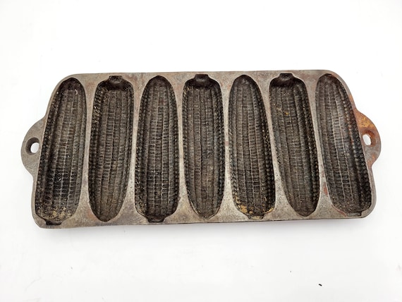 Vintage Cast Iron Cornbread Stick Pan 7 SB