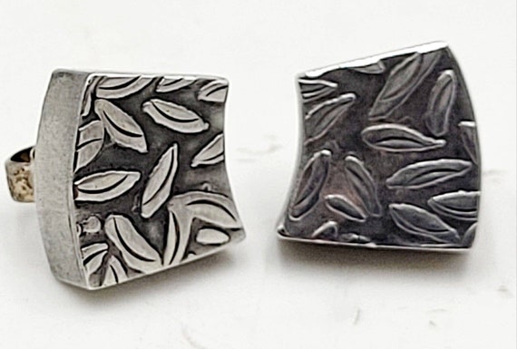 Vintage Sterling Silver Hand Carved Leaf Design E… - image 1
