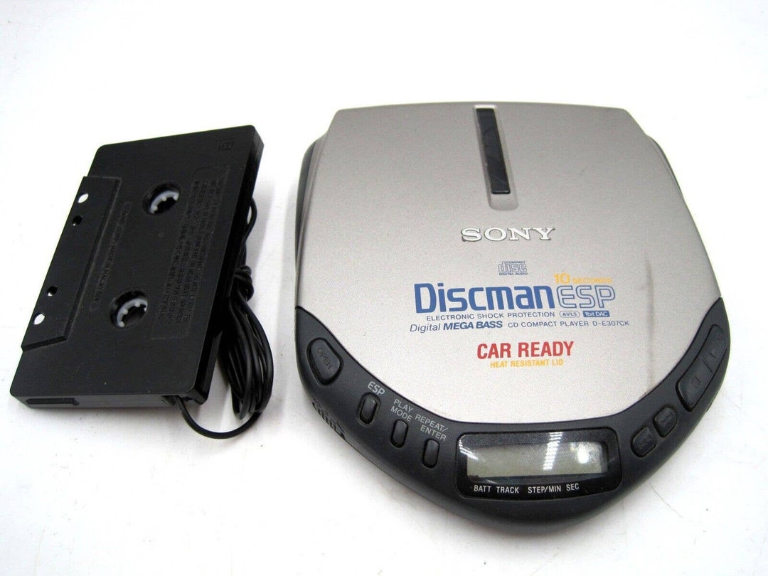 ジャンク扱い SONY Discman CD COMPACT PLAYER Sony CD Walkman - Portable Compact Disk Player - Silver (D