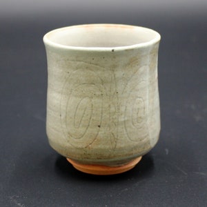 Beautiful Hand Made Studio Pottery Yunomi Tea Bowl Cup Signed PNW Oregon