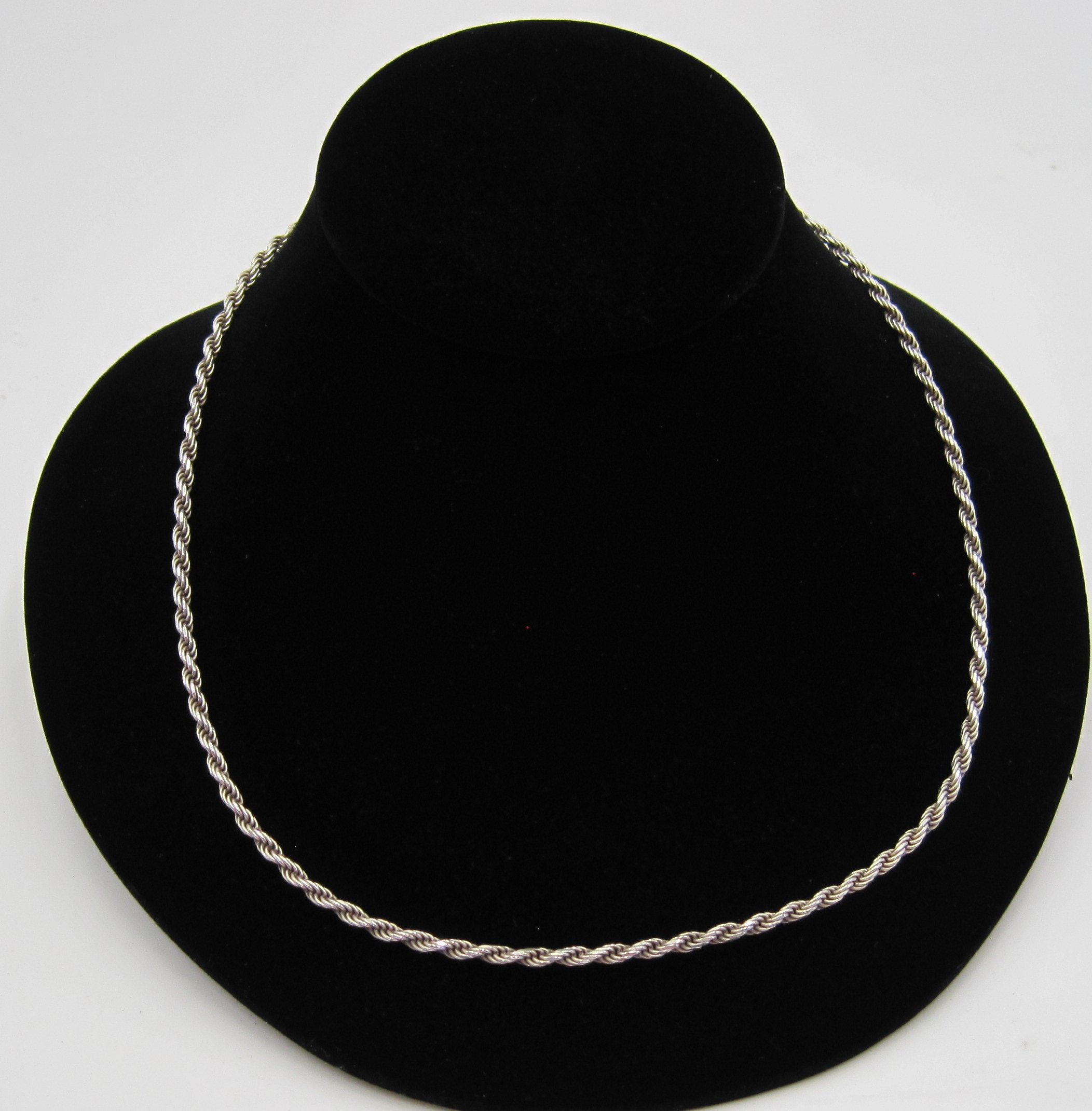 Vintage 925 STERLING SILVER 21
