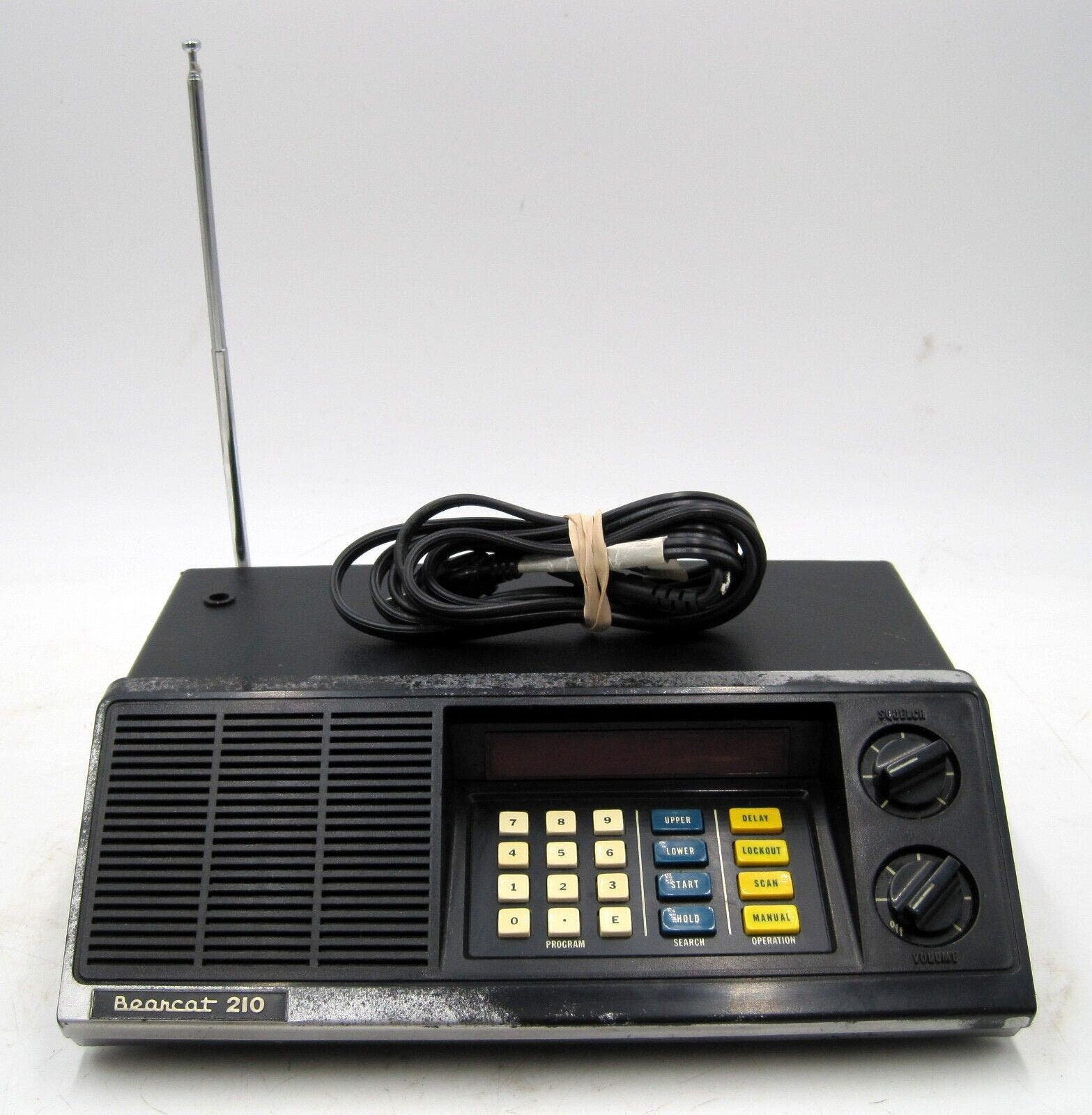 Vintage Bearcat 210 Scanning Radio Model BC-210 W/antenna & Cord