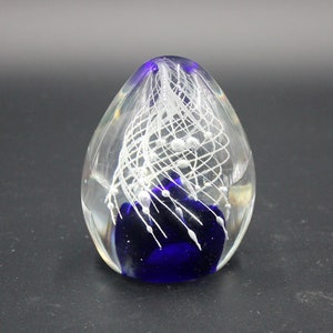 Vintage Studio Art Glass Egg Paperweight Blue Controlled Bubble Spiral 3 5/8&quot;