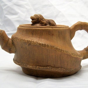 Dragon/Fu Dog Signed Chinese Yixing Duan Ni Clay Pottery Teapot