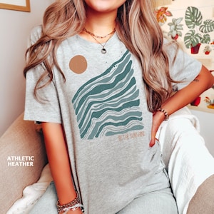 Be The Sunshine Shirt, Summer Shirt For Women, Retro Sun T Shirt, Vintage Graphic T-Shirt, Kindness Tshirt, Motivational Shirt, Yoga Shirt