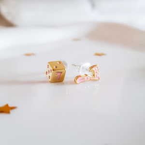 Gold Kasino Charm Ohrstecker Ohrringe - Glückswürfel & 7er Set | Las Vegas inspirierte Schmuck