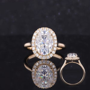 Oval Diamond Halo Ring 14kt Gold Engagement Ring, Moissanite 1ct 2ct Oval Halo Ring