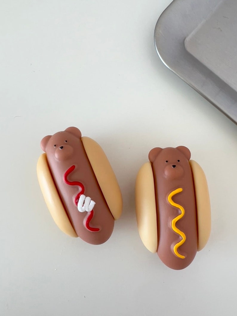 Bear Hot Dog candle, bear decor, hotdog decor, cute room decor, aesthetic room decor, cute gifts, gifts for her/him, housewarming gifts image 8