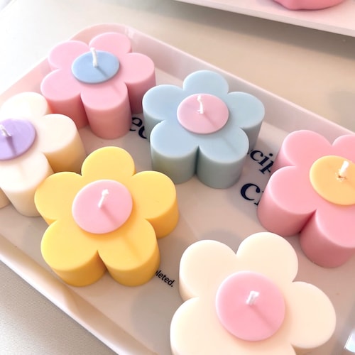 Retro Flower Candle | Customize Candles | Home Decor | Pastel Danish Home Decor | Cool Candles | Decorative Candles | Scented Candle |