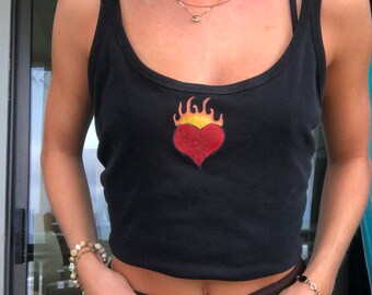 T-shirt graphique peint à la main